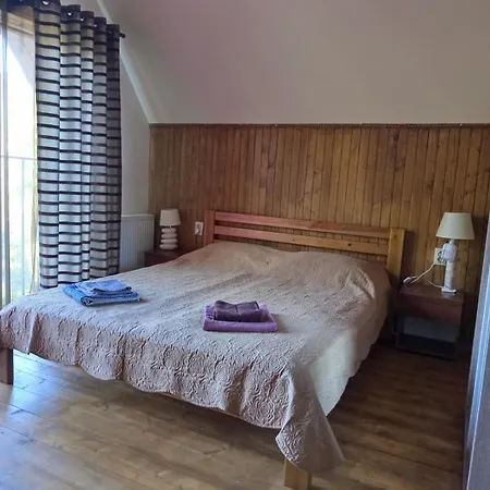 2-х поверховий будиночок у синяку Holiday home